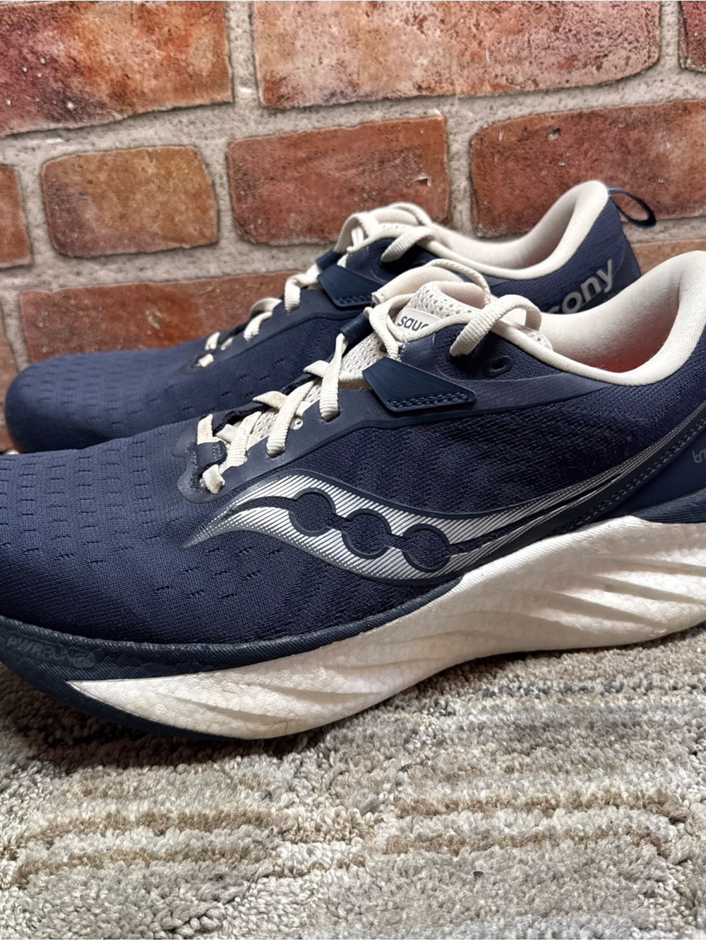 New Saucony Men's Shoes Sz 10  Triumph 22 Running Shoe S20964-240 Navy/Dusk